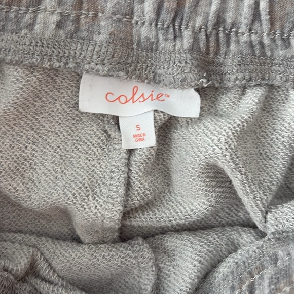 🛍 COLSIE Leopard print sweat pants - Picture 2 of 2